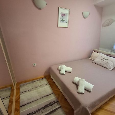 סקופיה New Apartment 8, Self Check-In, Free Parking מראה חיצוני תמונה