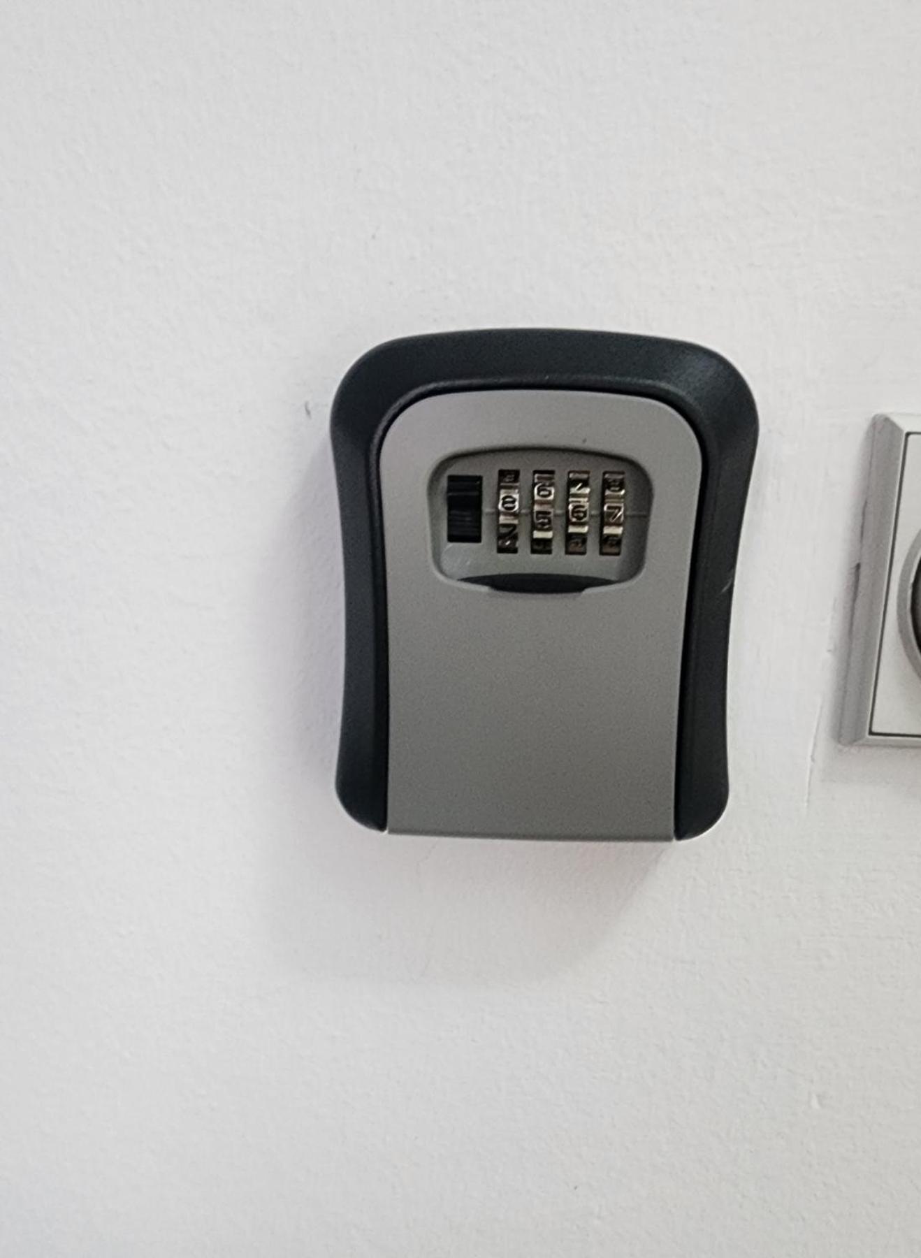 סקופיה New Apartment 8, Self Check-In, Free Parking מראה חיצוני תמונה
