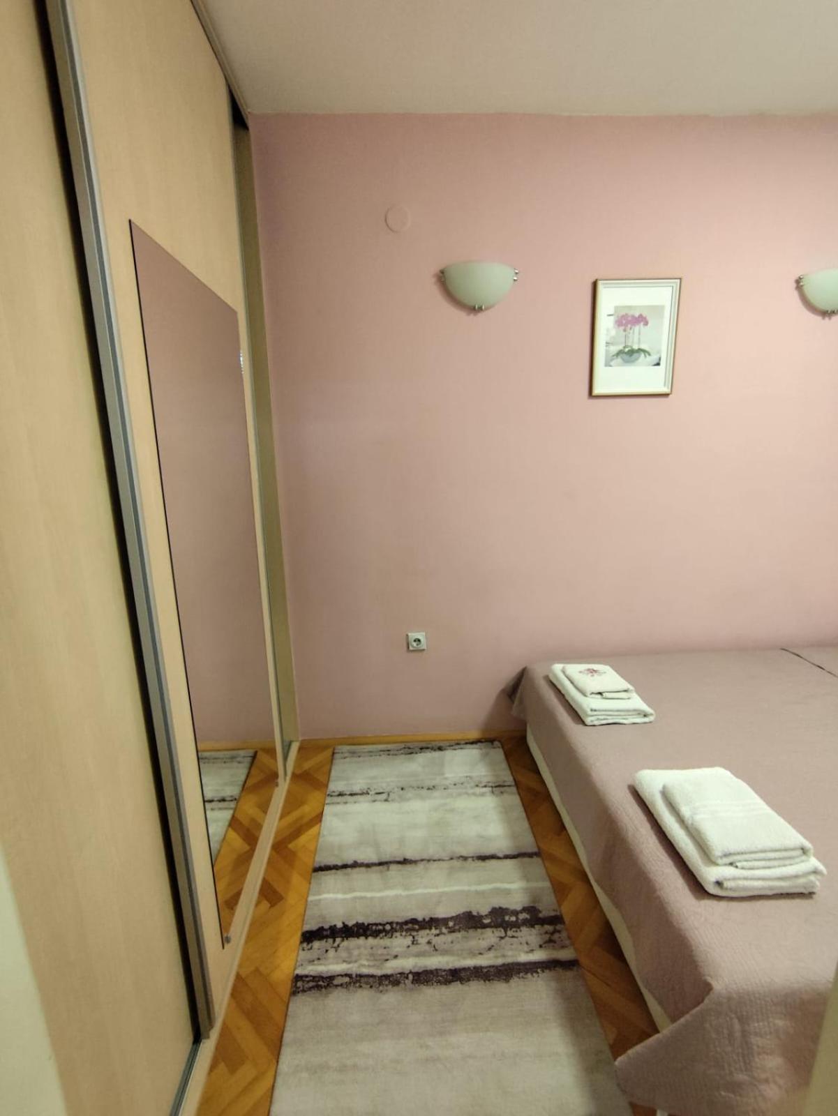 סקופיה New Apartment 8, Self Check-In, Free Parking מראה חיצוני תמונה
